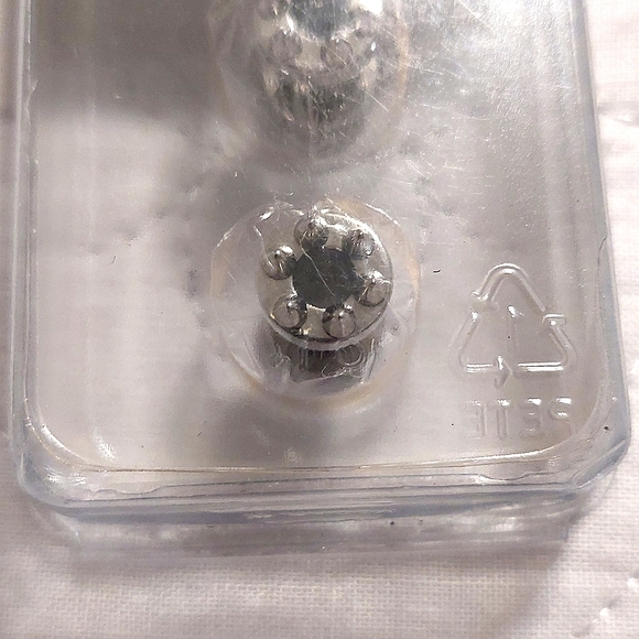 📣 Morbid Metals Body Jewelry Spiky Stretched Lobe Earrings NWT Size 2g - Picture 2 of 3
